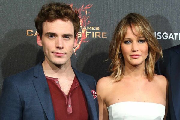 hunger-games-sam-claflin-jennifer-lawrence